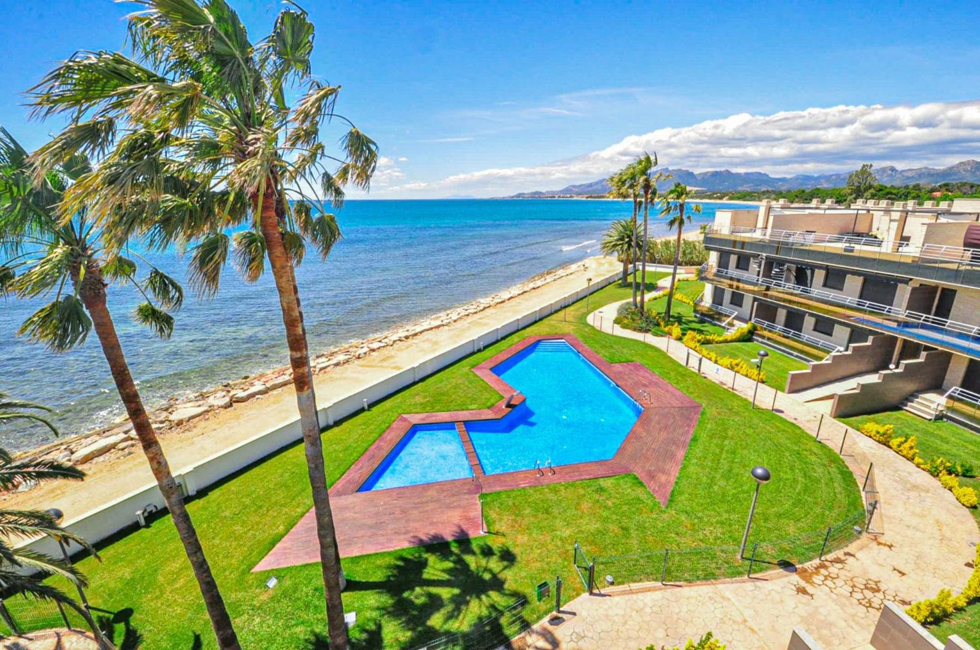 Di Mare Litoral Costa Dorada Mont-roig del Camp Exterior foto