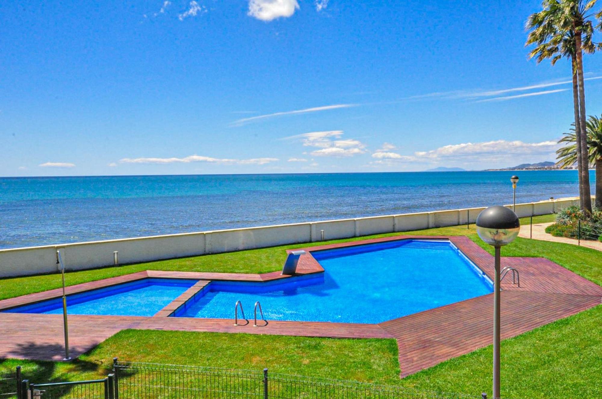 Di Mare Litoral Costa Dorada Mont-roig del Camp Exterior foto